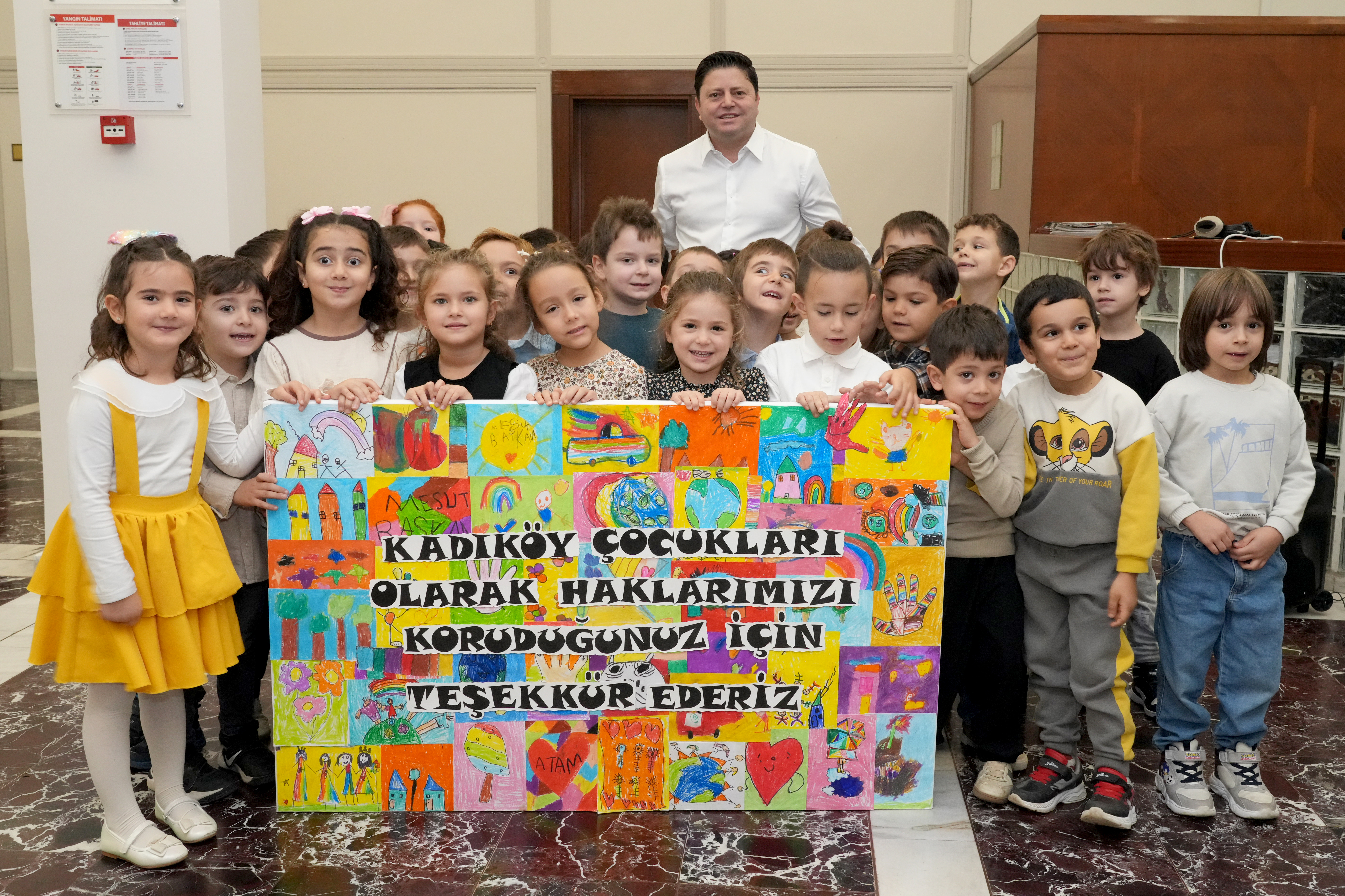 Kadıköylü miniklerden çocuk hakları mesajı